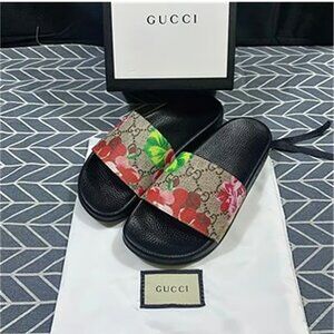 Gucci Slide Sandal - GG Blooms